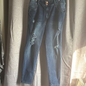 Casual Distressed Denim Boyfriend Jeans